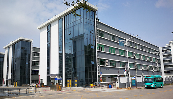 清新智慧园区幕墙维修